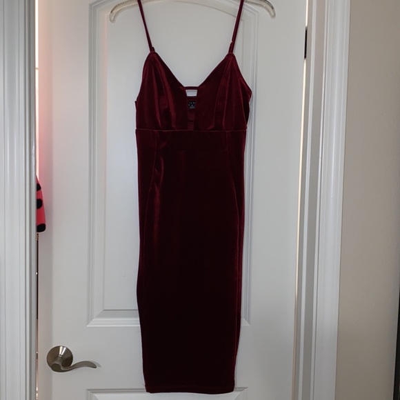 Red Velvet Dress - Picture 3 of 3
